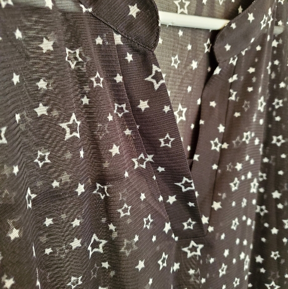 Nat & Bee Mesh Star Tunic - Size XL - Picture 4 of 4